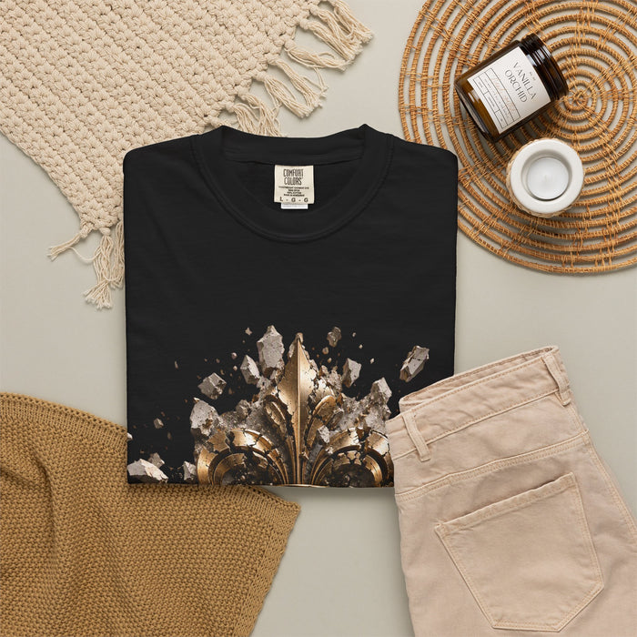 Fleur-de-Lis 'Son Altesse' Grafik-T-Shirt — Vintage Royal Emblem T-Shirt