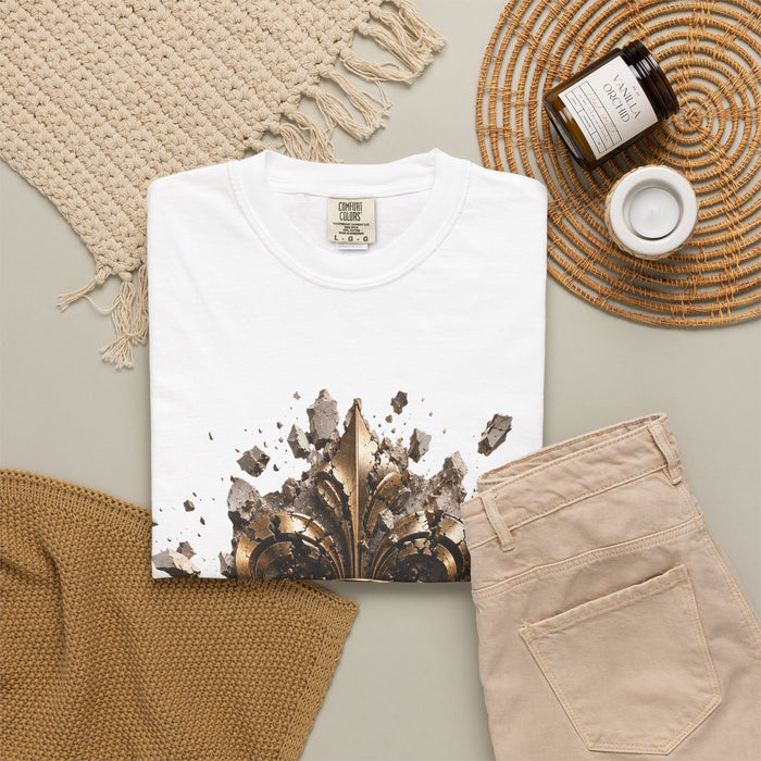 Fleur-de-Lis 'Son Altesse' Grafik-T-Shirt — Vintage Royal Emblem T-Shirt